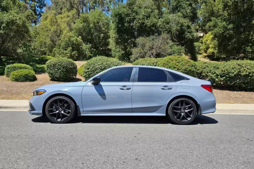 2022 Honda Civic Si photo 1