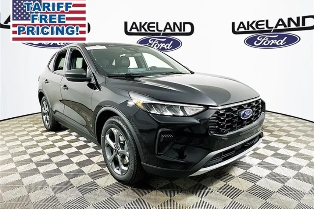 2025 Ford Escape ST-Line photo 1