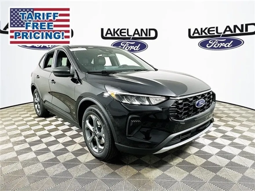 2025 Ford Escape ST-Line photo 1