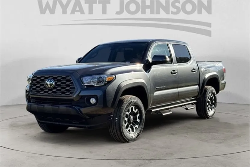 2023 Toyota Tacoma TRD Off-Road V6 photo 1