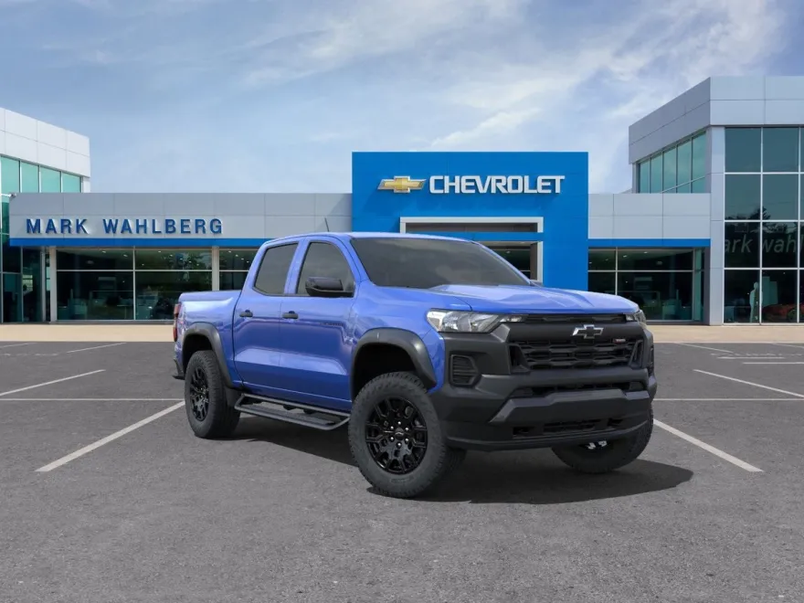 2025 Chevrolet Colorado Trail Boss photo 1