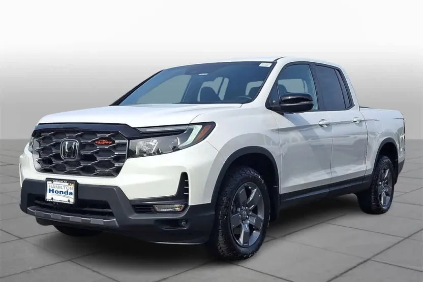 2024 Honda Ridgeline TrailSport photo 1