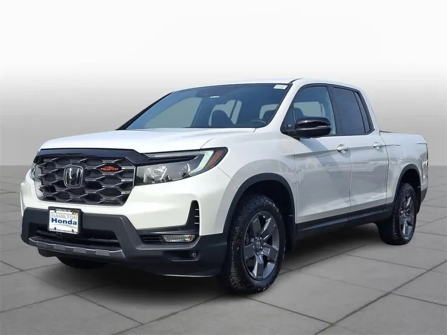 2024 Honda Ridgeline TrailSport photo 1
