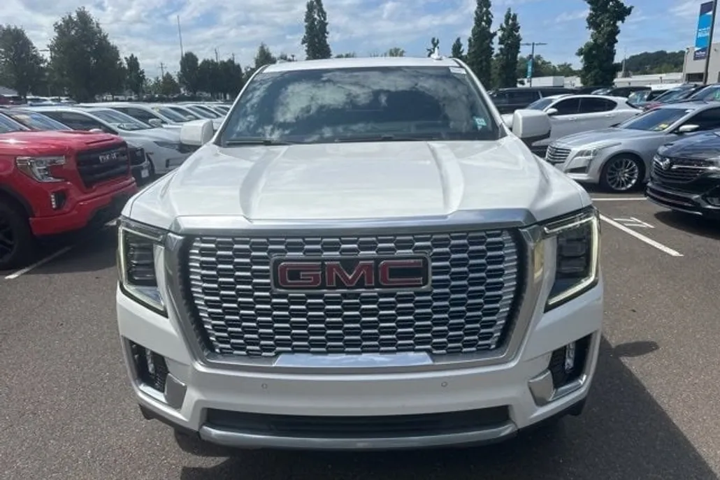 2022 Gmc Yukon Denali photo 1