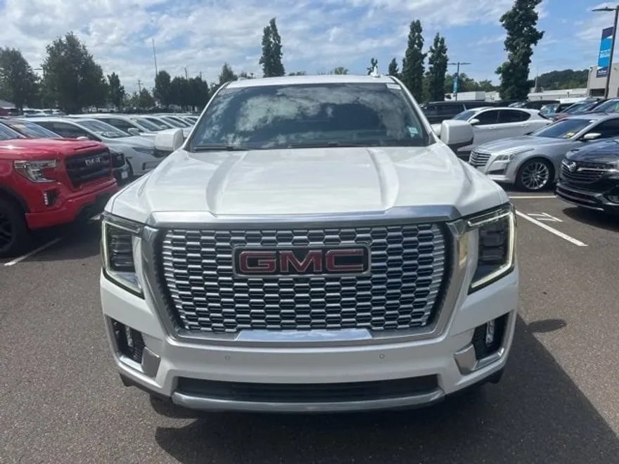 2022 Gmc Yukon Denali photo 1