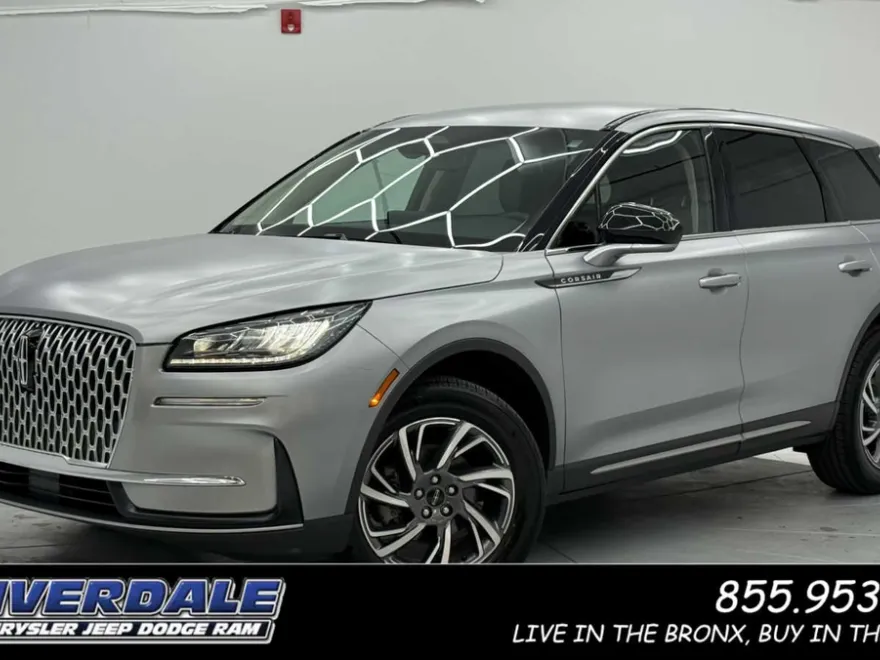 2023 Lincoln Corsair Standard photo 1