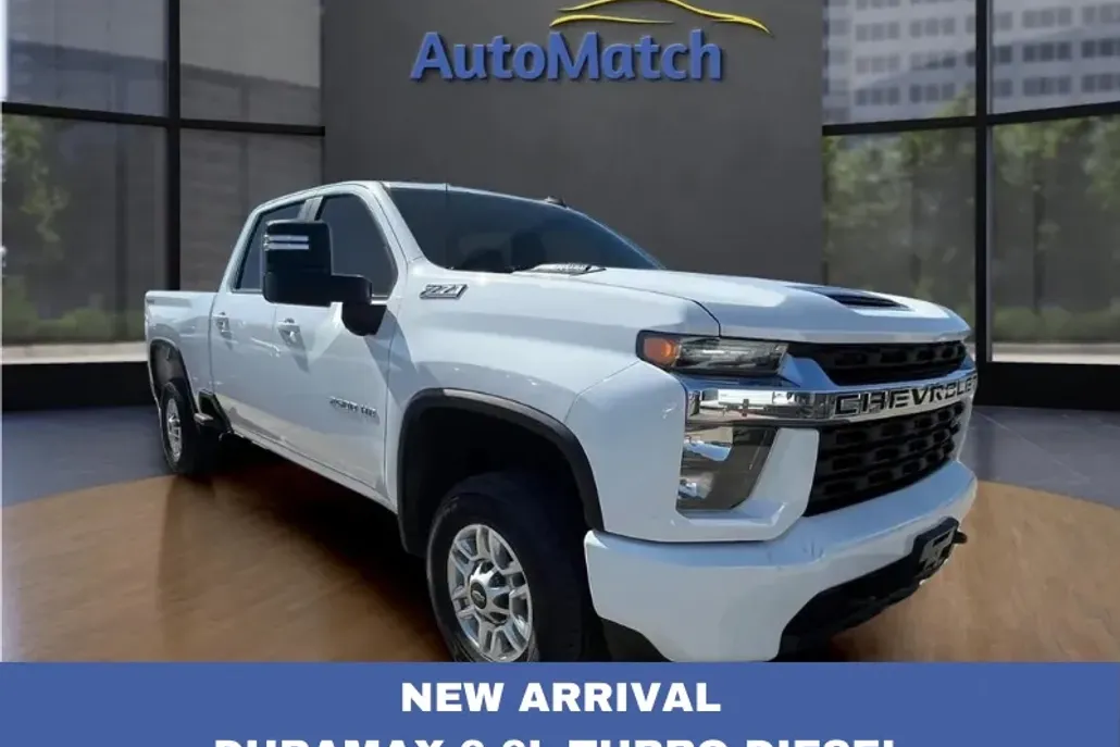 2023 Chevrolet Silverado 2500HD LT photo 1