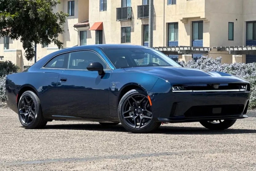 2024 Dodge Charger R/T photo 1