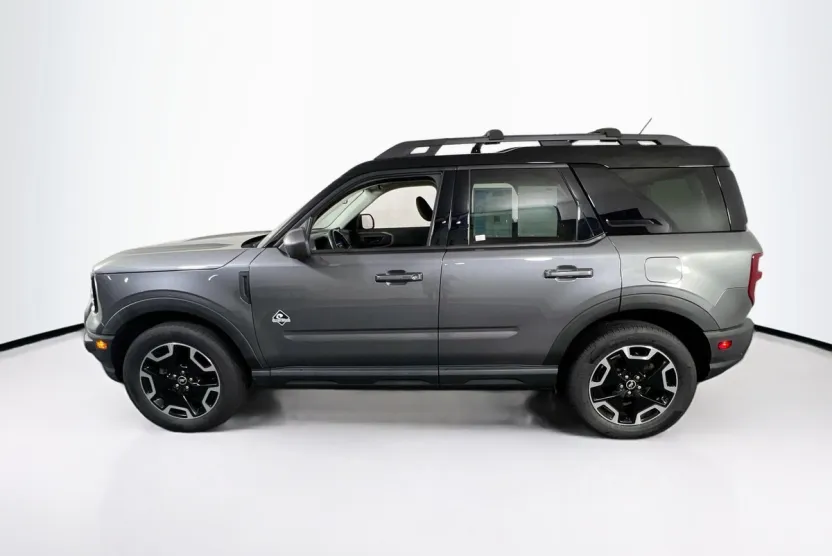 2022 Ford Bronco Sport Outer Banks photo 1
