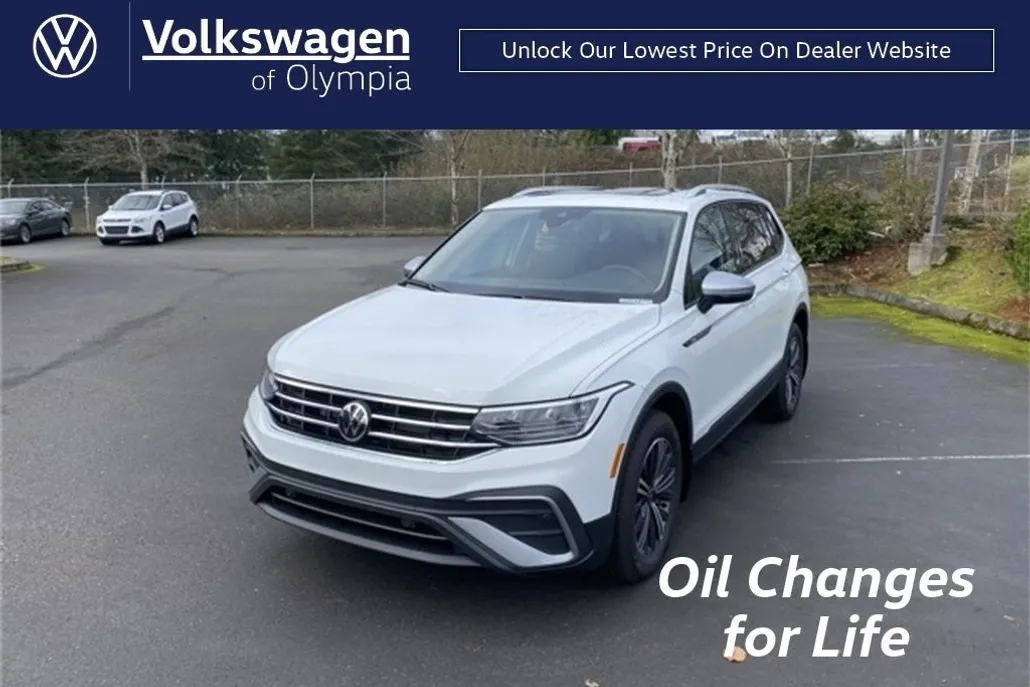 2024 Volkswagen Tiguan Wolfsburg Edition photo 1