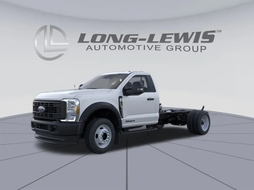 2026 Ford F-550 photo 1