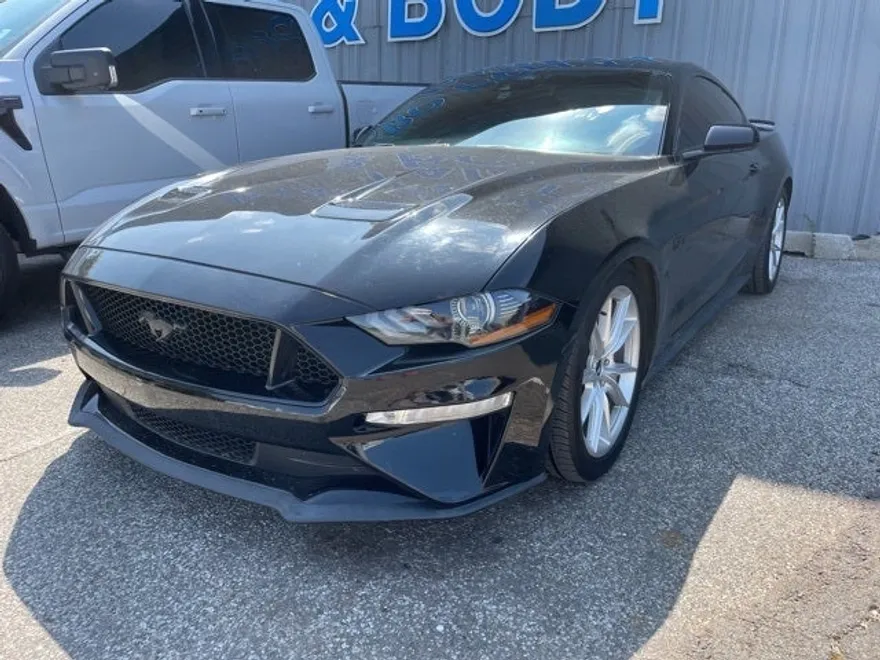 2021 Ford Mustang GT photo 1