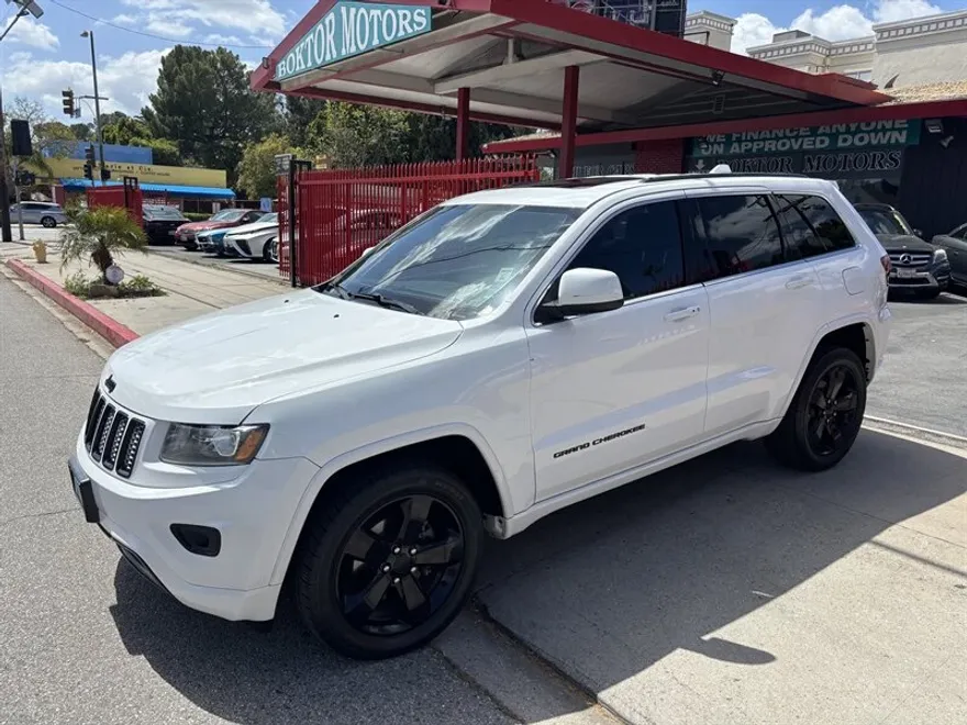 2015 Jeep Grand Cherokee Altitude photo 1
