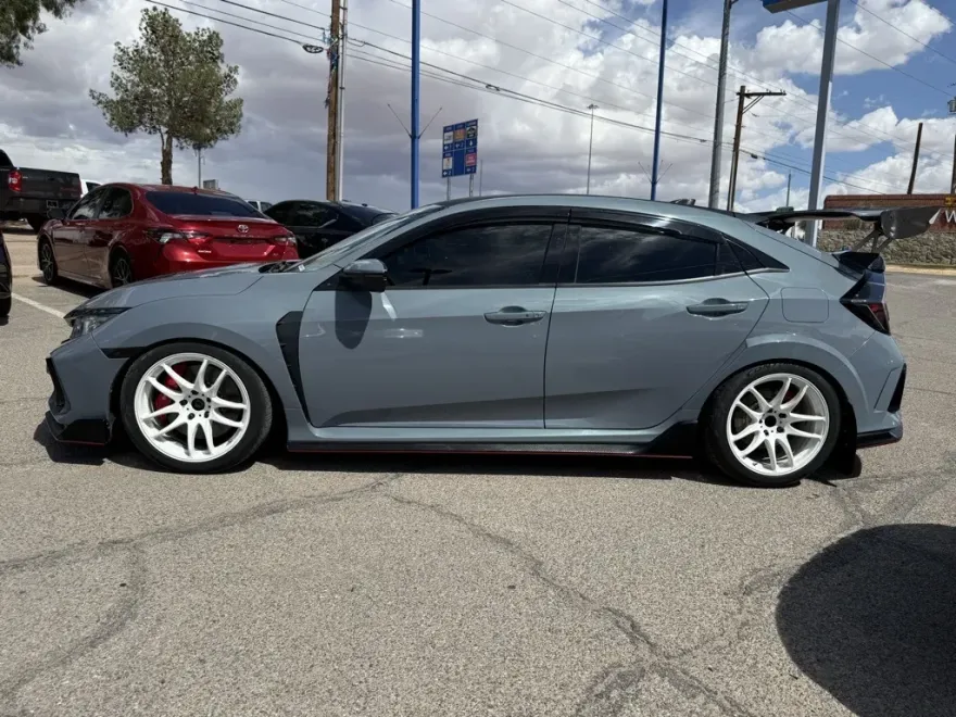 2021 Honda Civic Type R Touring photo 1