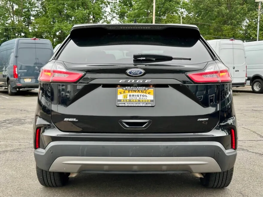 2024 Ford Edge SEL photo 1