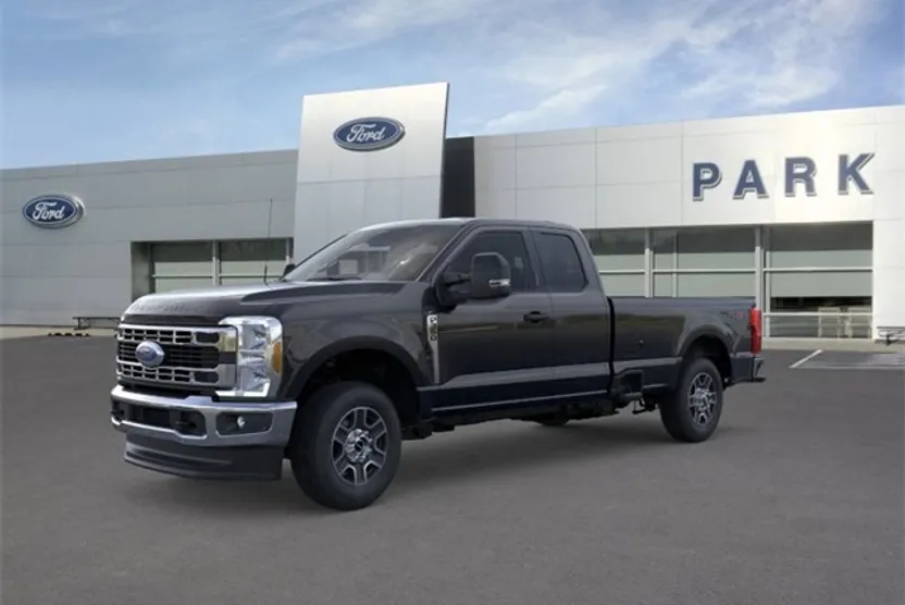 2025 Ford F-350 XLT photo 1