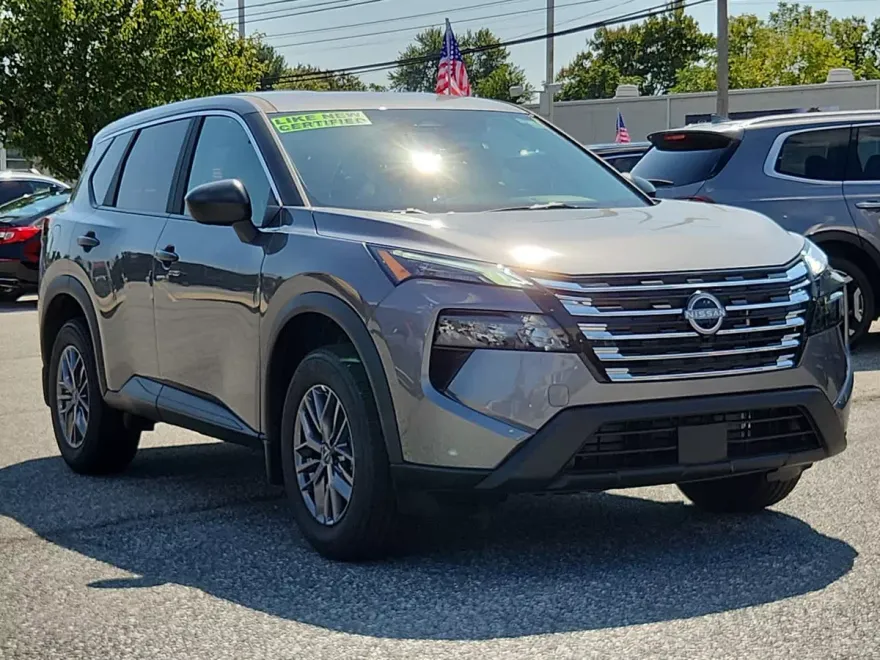 2026 Nissan Rogue S AWD photo 1