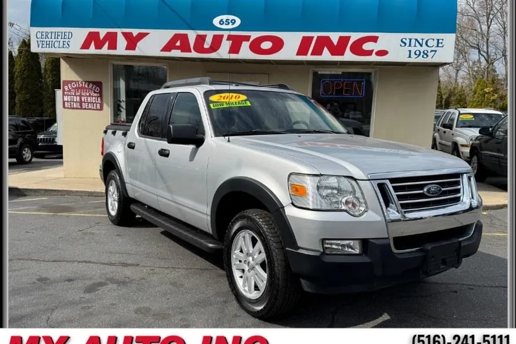 2010 Ford Explorer Sport Trac XLT photo 1
