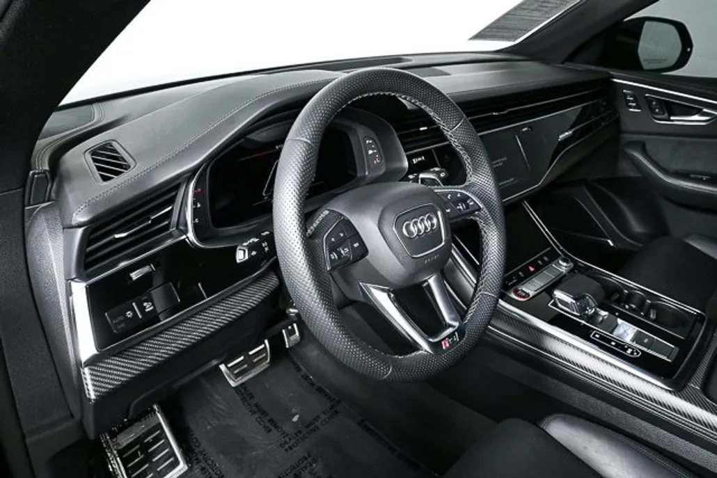 2023 Audi RS Q8 photo 1
