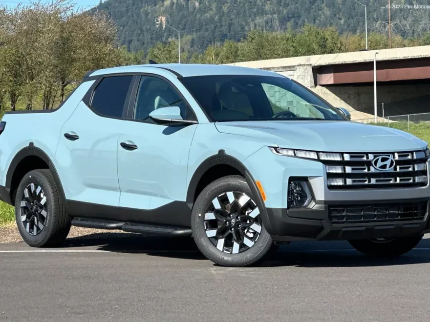 2025 Hyundai Santa Cruz SE photo 1
