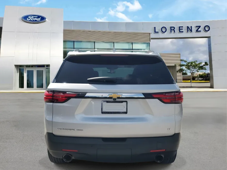 2022 Chevrolet Traverse Leather photo 1