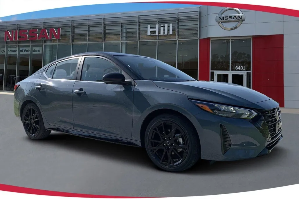 2025 Nissan Sentra SR photo 1