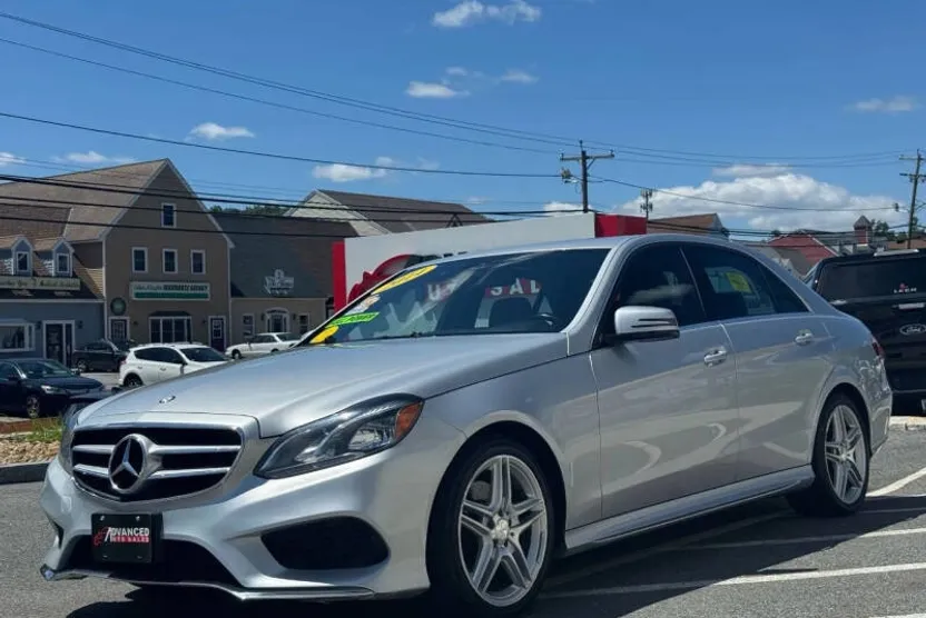 2014 Mercedes Benz E 350 Sport 4MATIC photo 1