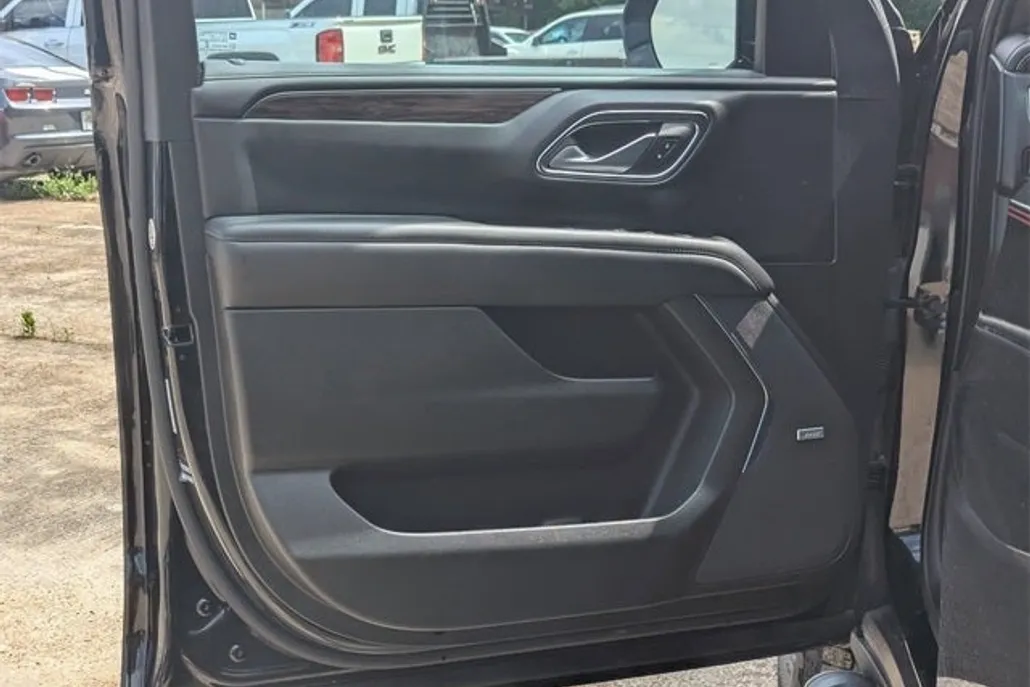 2022 Chevrolet Tahoe Z71 photo 1