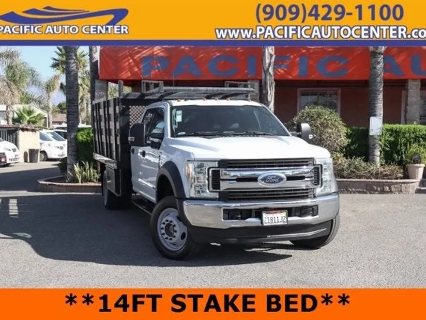 2017 Ford F-550 photo 1