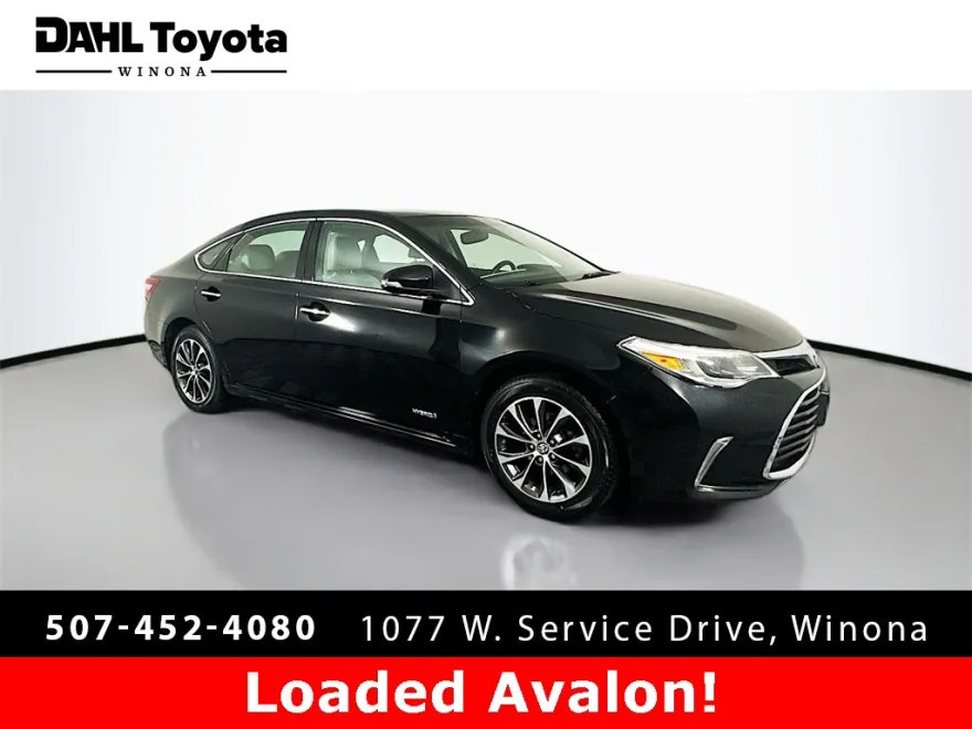 2016 Toyota Avalon Hybrid Limited photo 1