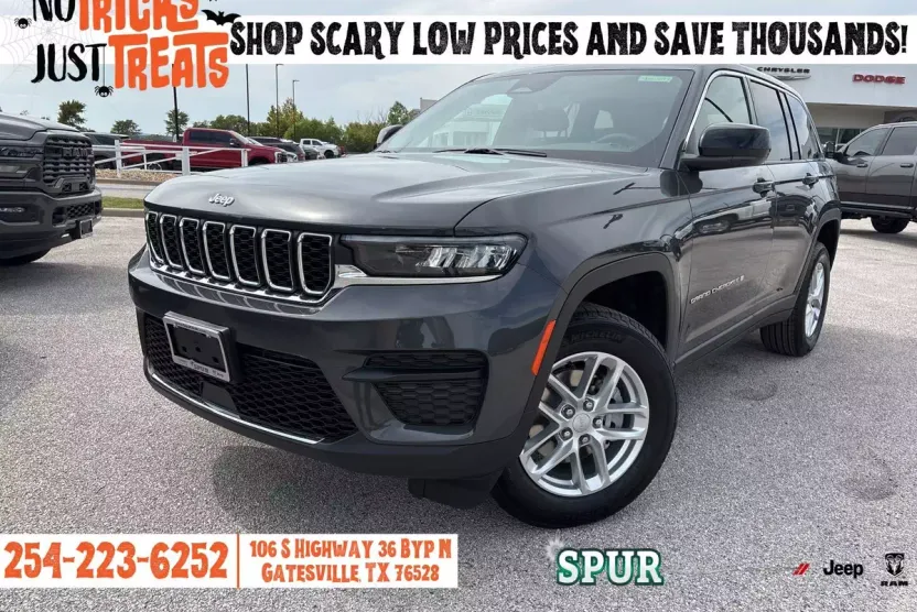 2025 Jeep Grand Cherokee Laredo photo 1