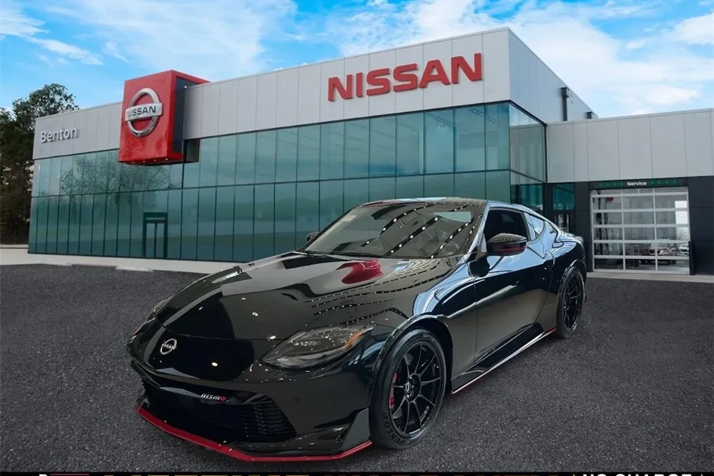 2025 Nissan Z Nismo photo 1