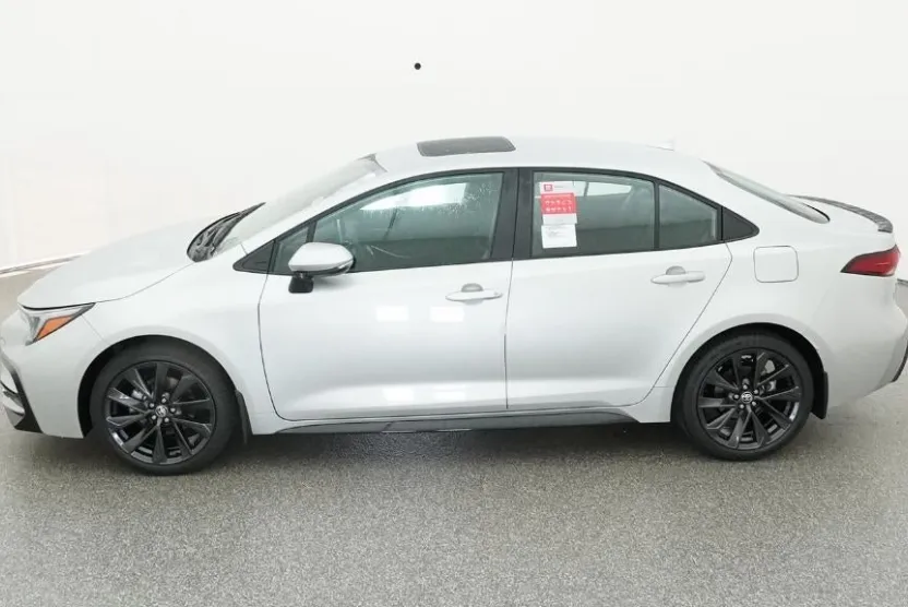 2025 Toyota Corolla XSE photo 1
