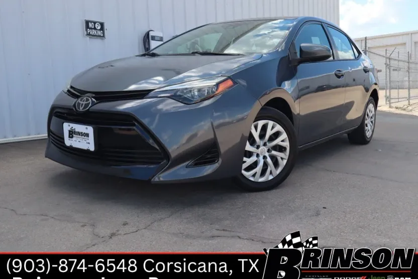 2018 Toyota Corolla L photo 1
