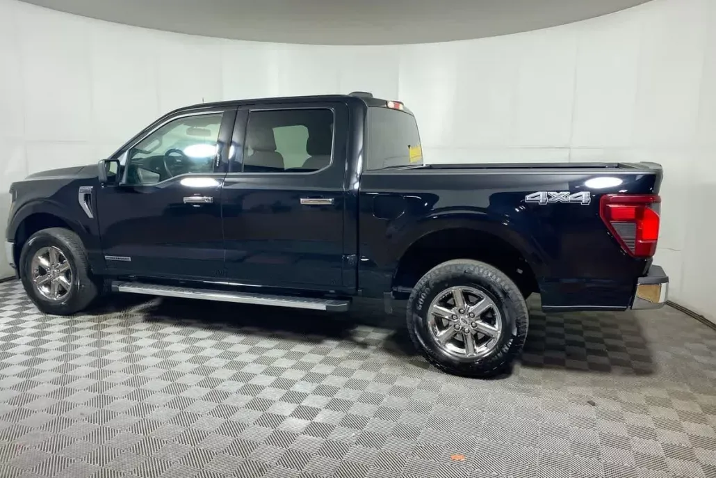 2024 Ford F-150 XLT photo 1