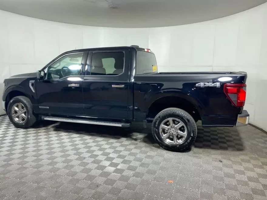 2024 Ford F-150 XLT photo 1