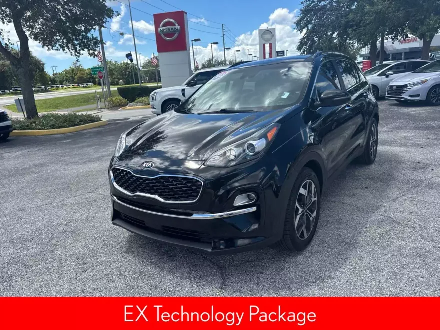 2022 Kia Sportage EX photo 1