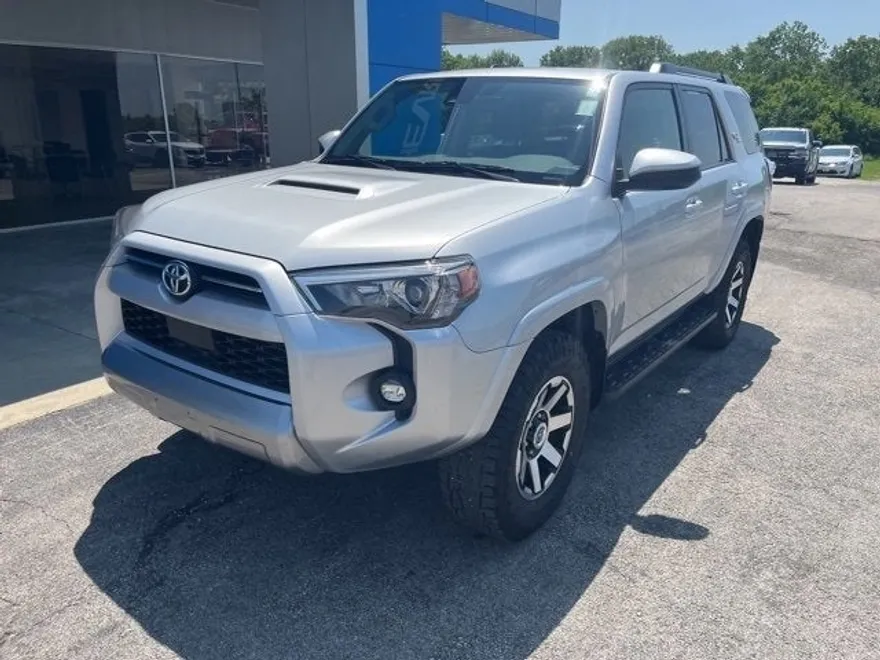 2022 Toyota 4Runner TRD photo 1