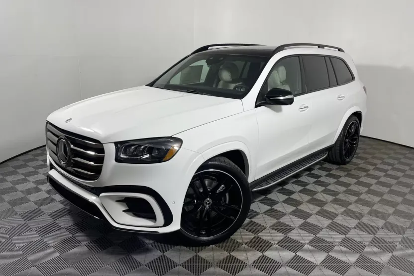 2026 Mercedes Benz GLS 580 4MATIC photo 1
