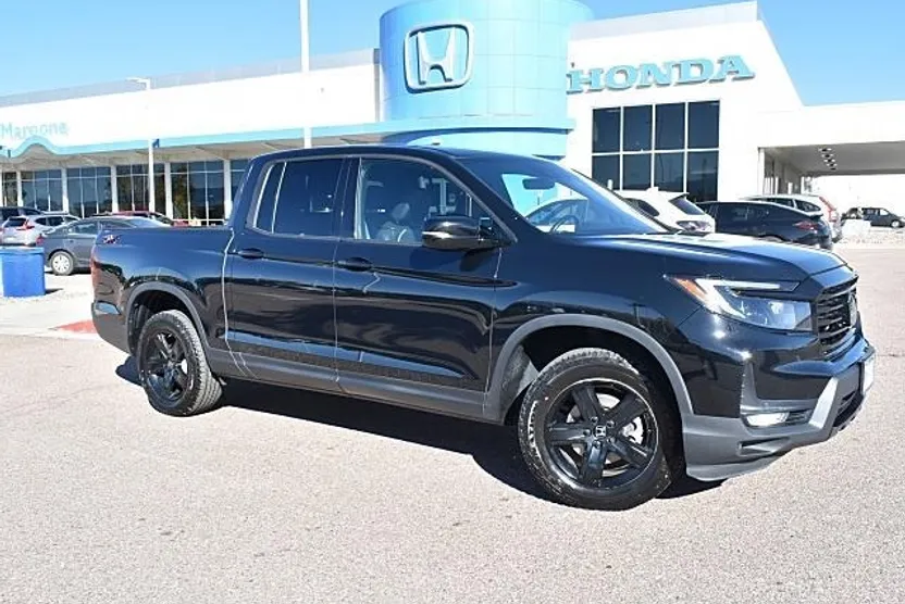 2023 Honda Ridgeline Black Edition photo 1
