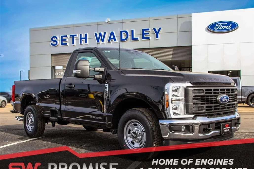2025 Ford F-250 photo 1