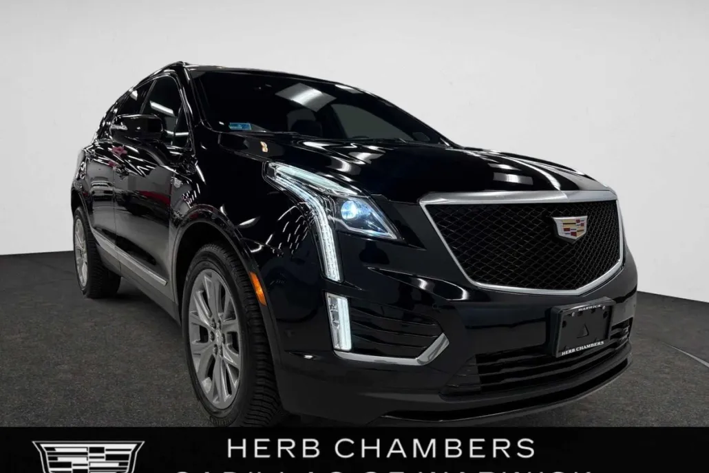 2020 Cadillac XT5 Sport photo 1