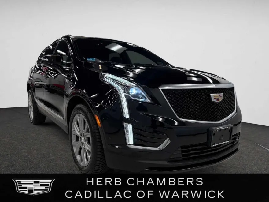 2020 Cadillac XT5 Sport photo 1
