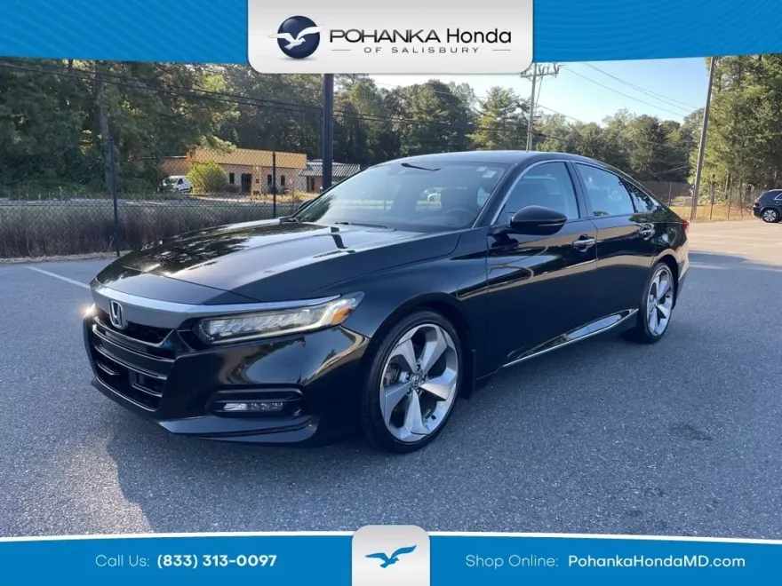 2018 Honda Accord Touring photo 1