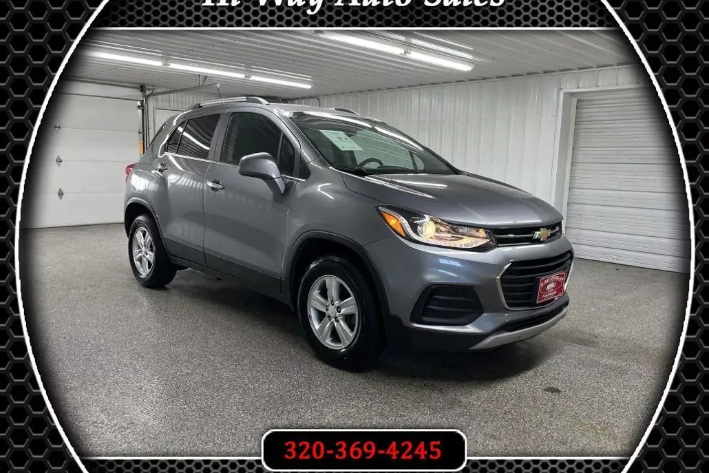 2020 Chevrolet Trax LT photo 1