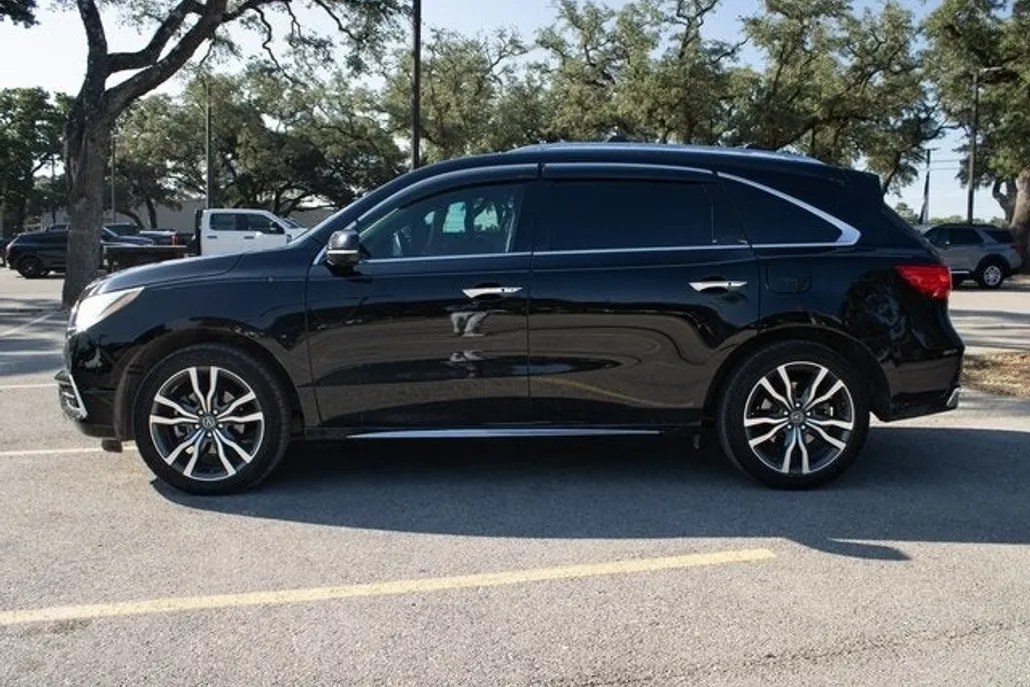 2019 Acura MDX Advance photo 1