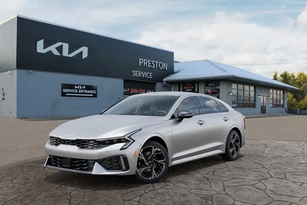 2025 Kia K5 GT-Line photo 1