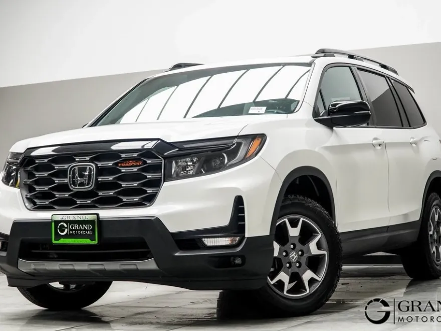 2022 Honda Passport TrailSport photo 1
