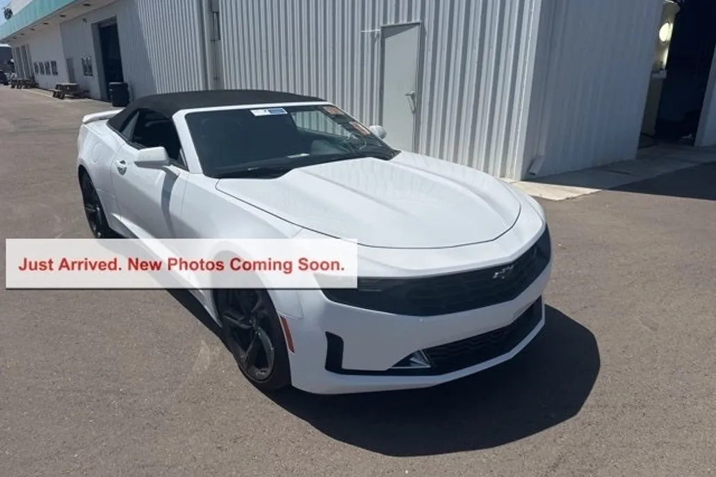 2024 Chevrolet Camaro 3LT photo 1
