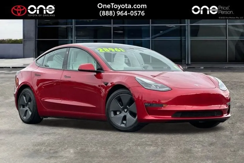2021 Tesla Model 3 Long Range photo 1